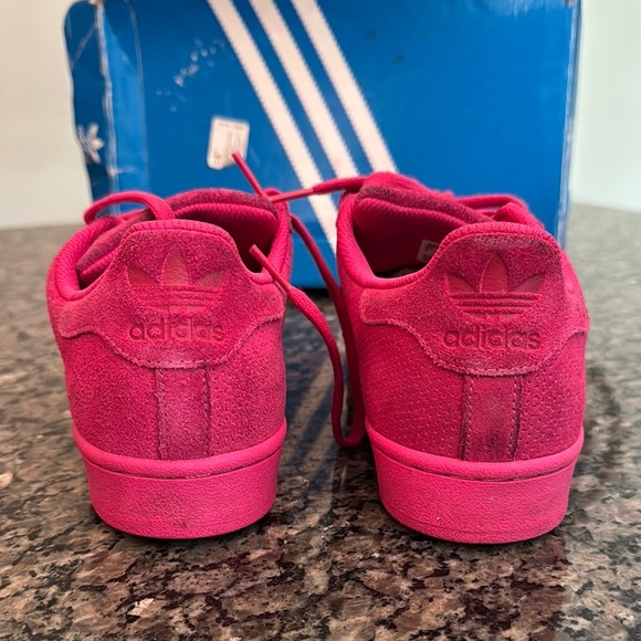 Adidas Pink Sneakers Classic Shell Toe Design - Picture 4 of 16